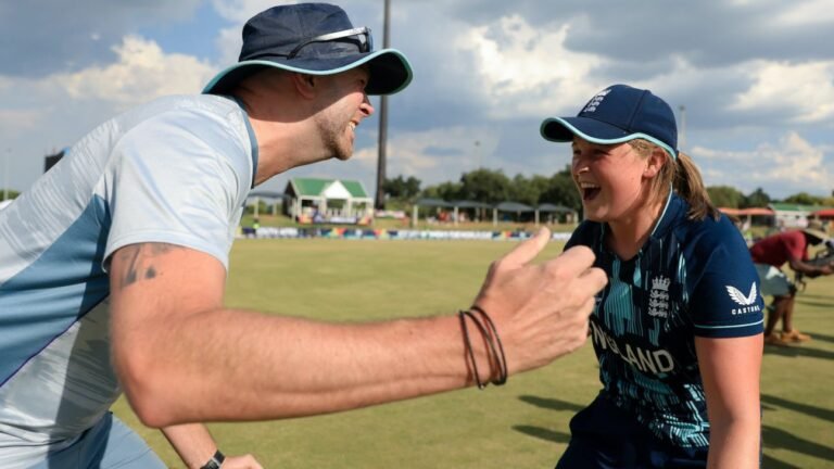 “Like the English Graeme Smith” – Grace Scrivens, future England captain?